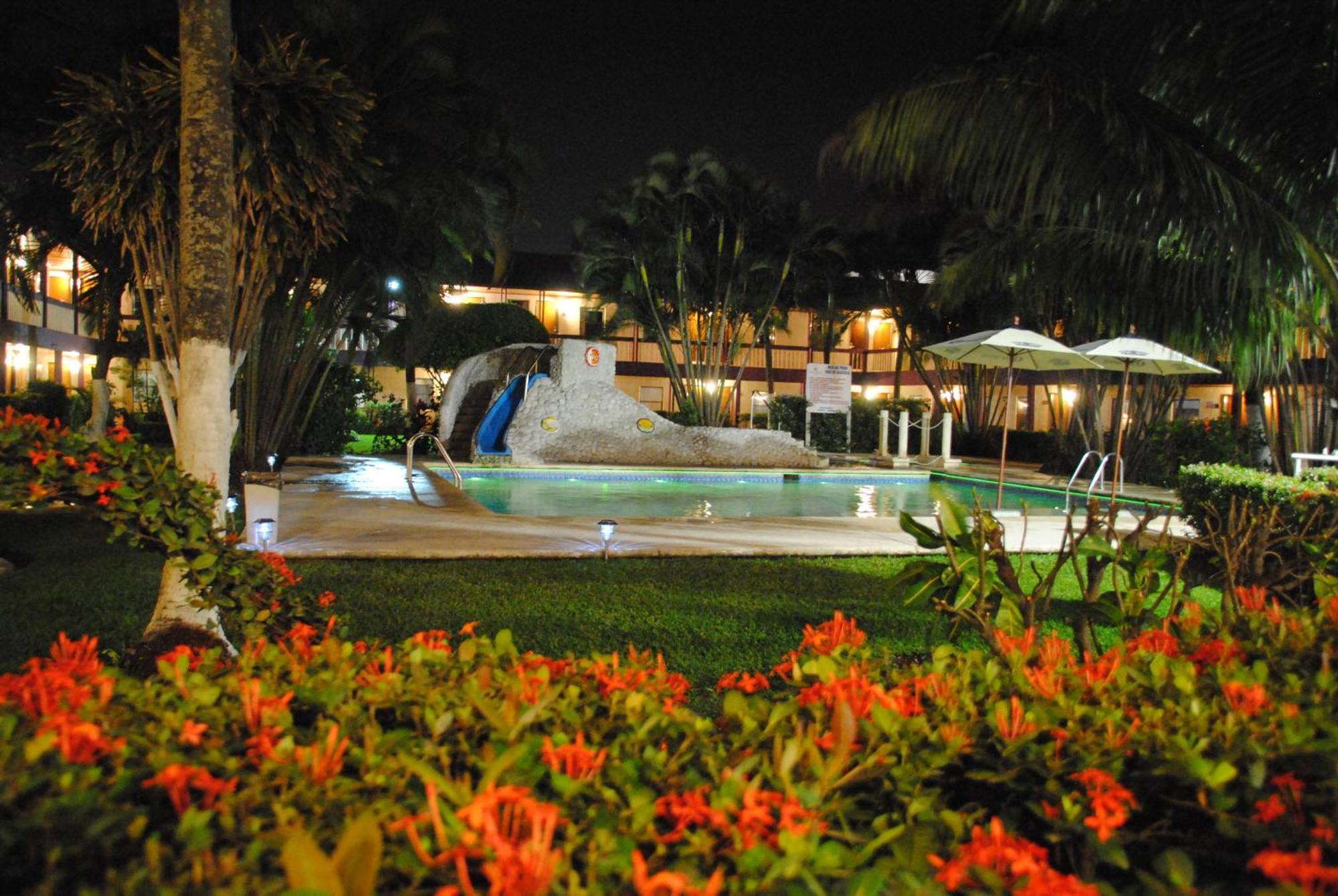 Los Andes Coatzacoalcos Exterior photo